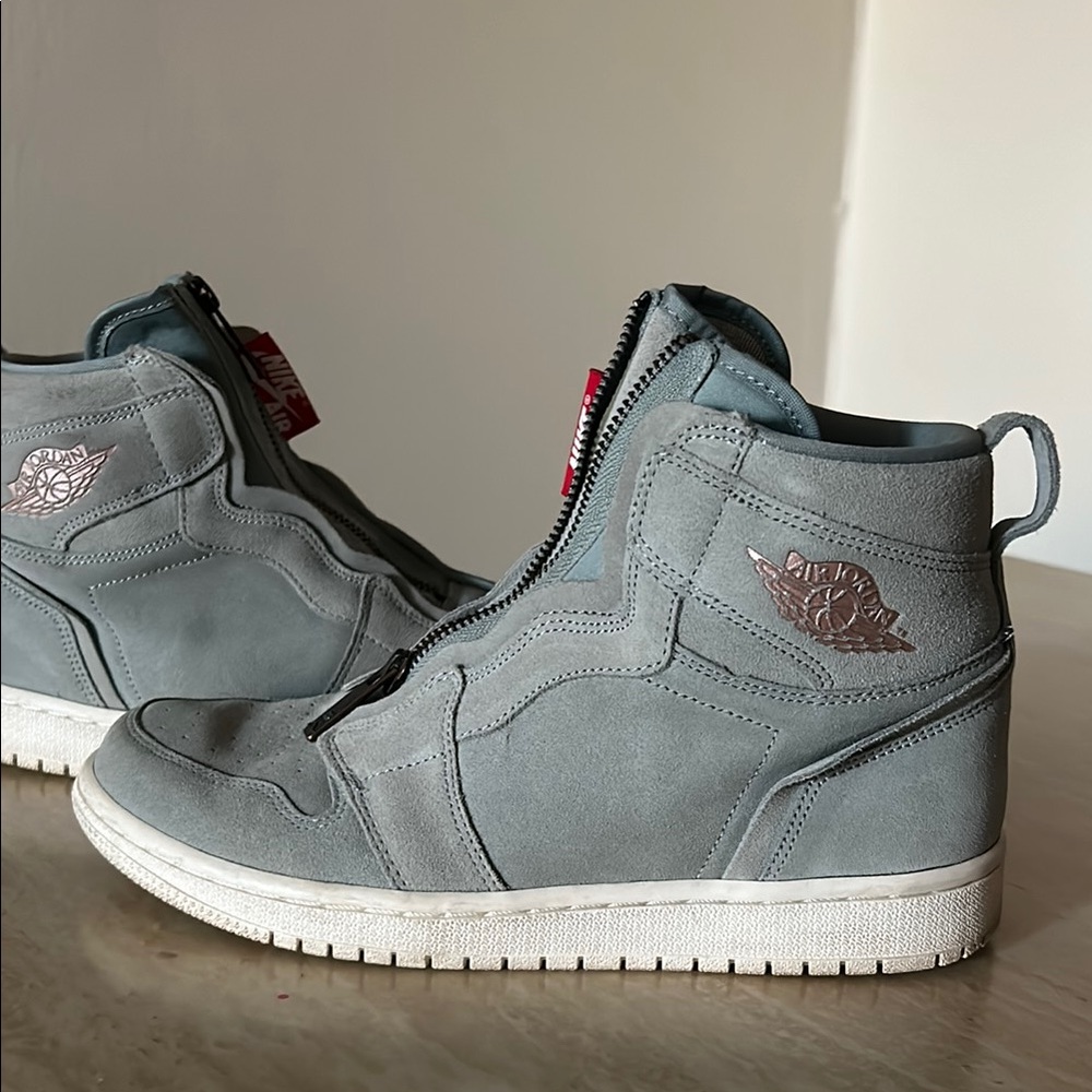 Nike Air Jordan 1 Retro High Zip “Mica Green” Women’s Size 8.5